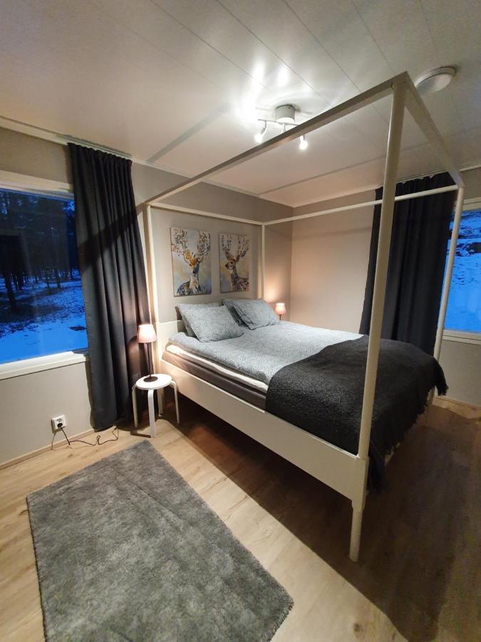 אינארי Vaere Holiday Home - Lakeside Relaxation Point מראה חיצוני תמונה
