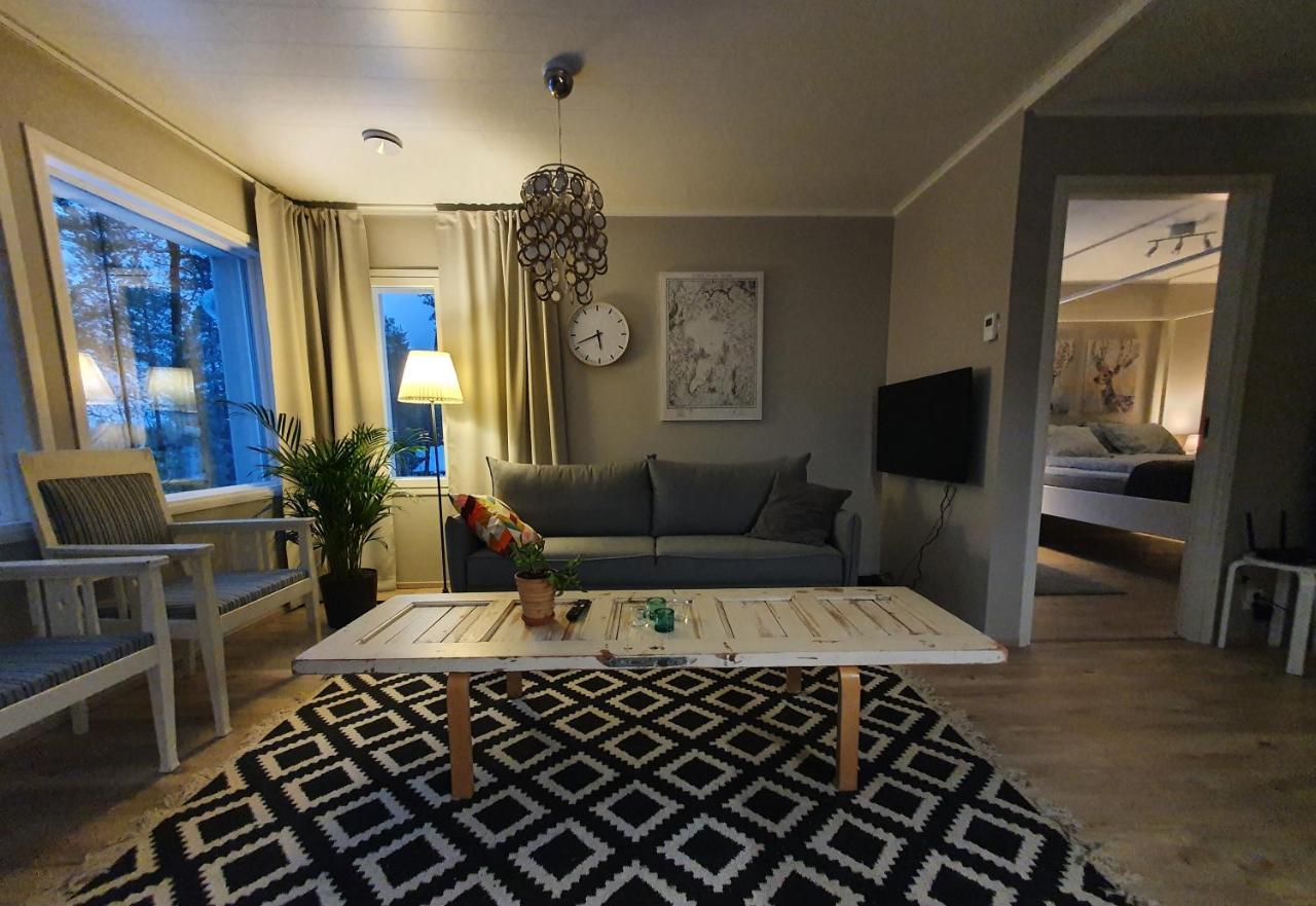 אינארי Vaere Holiday Home - Lakeside Relaxation Point מראה חיצוני תמונה