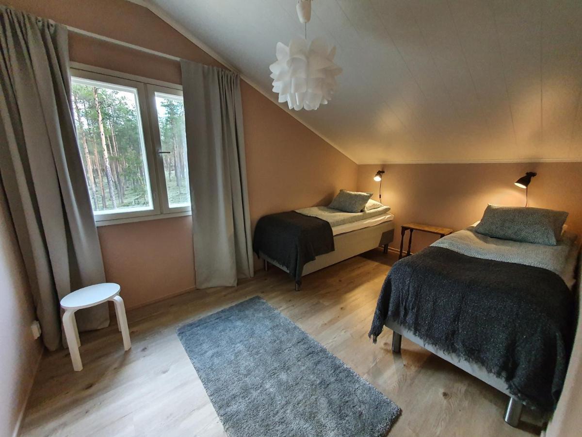 אינארי Vaere Holiday Home - Lakeside Relaxation Point מראה חיצוני תמונה